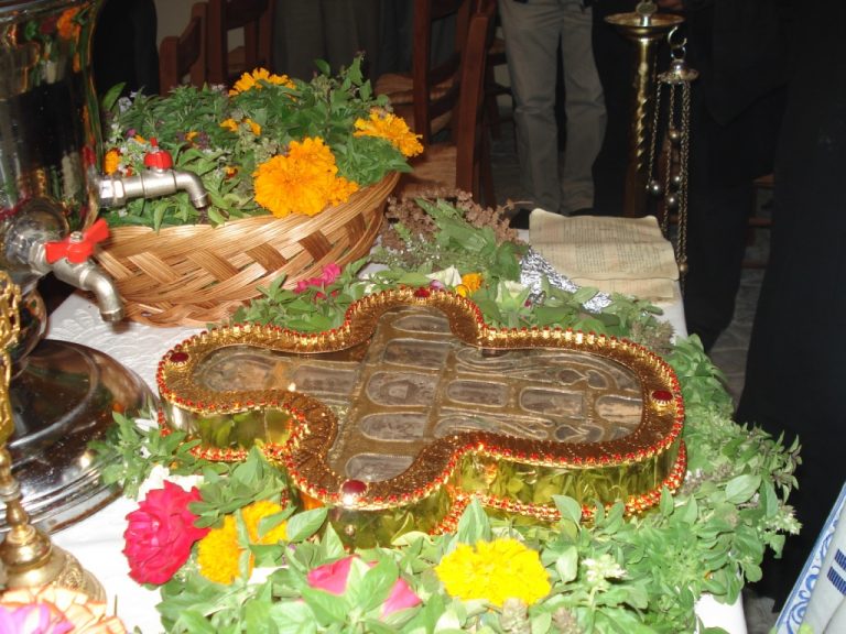 Η γιορτή Του Τιμίου Σταυρού στο Τροβάτο